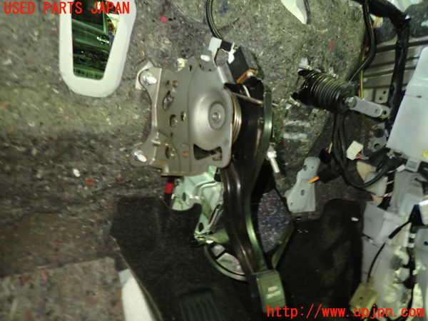 1UPJ-9238727550]ヴォクシー(ノア)(ZRR80G)サイドブレーキレバー(ペダル) 中古_2