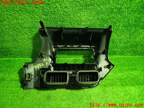 1UPJ-9238727528]ヴォクシー(ノア)(ZRR80G)エアコン吹き出し口3(真中) 中古_2