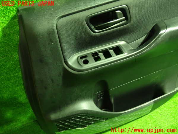 1UPJ-9238721234]ヴォクシー(ノア)(ZRR80G)右前ドア内張り 中古_2