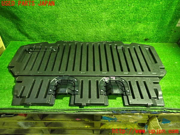 1UPJ-9238727771]ヴォクシー(ノア)(ZRR80G)ラゲッジトレイ1 中古_2