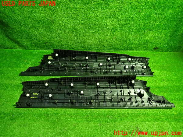 1UPJ-9238727740]ヴォクシー(ノア)(ZRR80G)スカッフプレート 中古_2