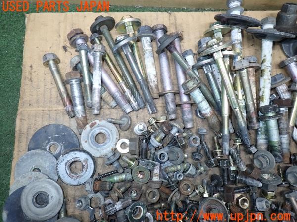 3UPJ=9238740720]ハイラックスサーフ SSR-X(RZN185W)後期 ネジ・ナット・ステー類 セット ジャンク_5
