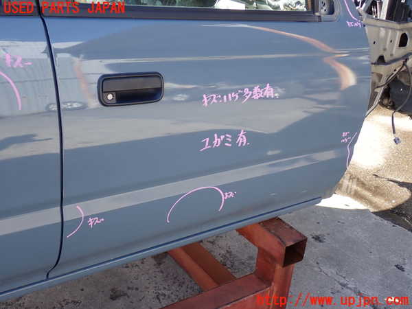 2UPJ-9238741230]ハイラックスサーフ(RZN185W)右前ドア (M3O5) 中古_3