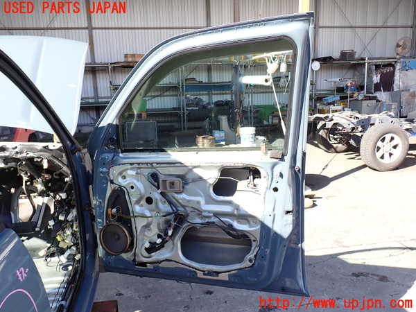 2UPJ-9238741230]ハイラックスサーフ(RZN185W)右前ドア (M3O5) 中古_5