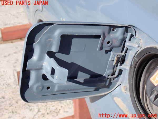 2UPJ-9238741690]ハイラックスサーフ(RZN185W)フューエルリッド 中古_3