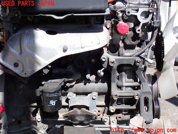 2UPJ-9238742010]ハイラックスサーフ(RZN185W)エンジン 3RZ-FE 4WD 中古_2