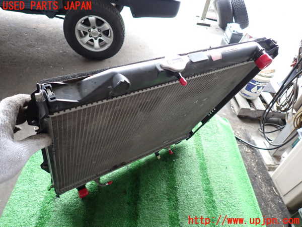 2UPJ-9238742321]ハイラックスサーフ(RZN185W)ラジエーター1 中古_2