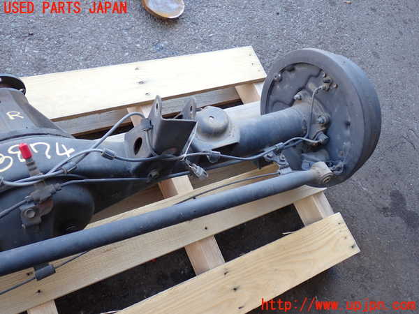 2UPJ-9238744400]ハイラックスサーフ(RZN185W)リアデフホーシング 中古_4