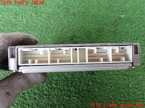 2UPJ-9238746110]ハイラックスサーフ(RZN185W)エンジンコンピューター 中古_2