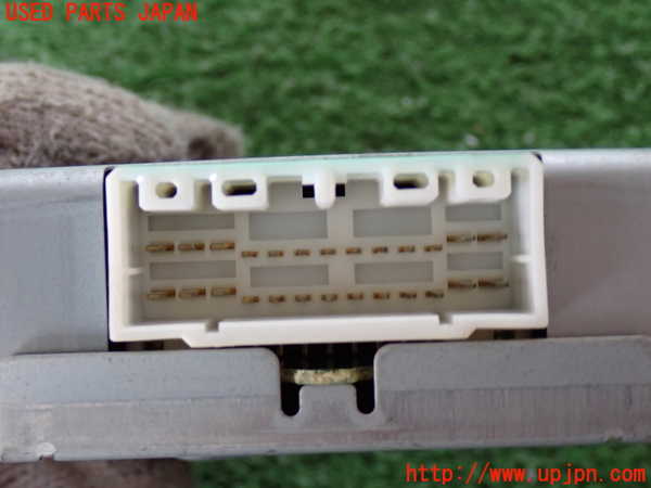 2UPJ-9238746146]ハイラックスサーフ(RZN185W)コンピューター1 中古_2