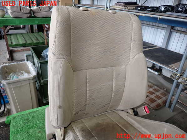 2UPJ-9238747035]ハイラックスサーフ(RZN185W)運転席シート 中古_3