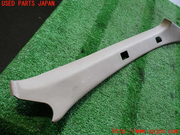 2UPJ-9238747655]ハイラックスサーフ(RZN185W)右フロントピラートリム 中古_2