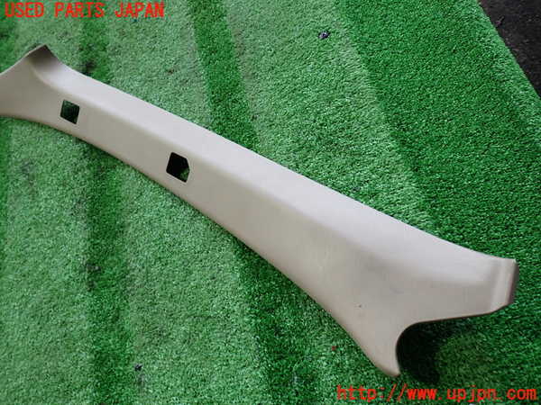 2UPJ-9238747660]ハイラックスサーフ(RZN185W)左フロントピラートリム 中古_2