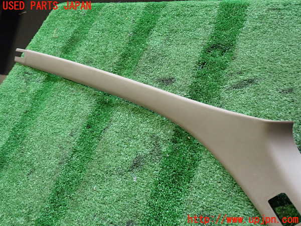 2UPJ-9238747660]ハイラックスサーフ(RZN185W)左フロントピラートリム 中古_3