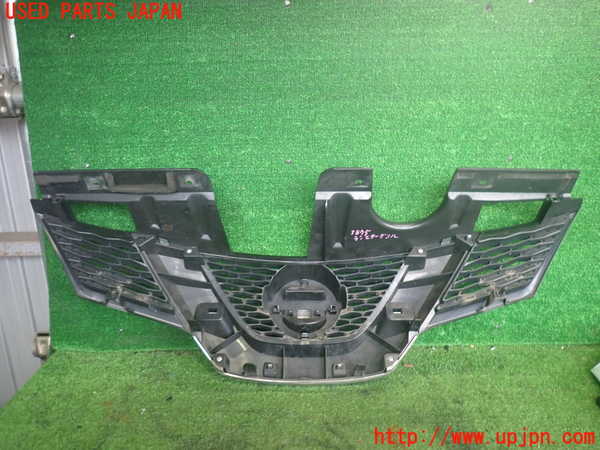 2UPJ-9238751050]エクストレイル ハイブリッド(HNT32)ラジエターグリル 中古_2