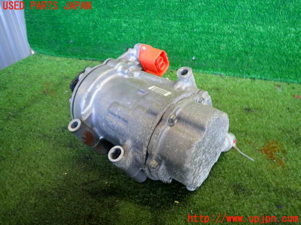 2UPJ-9238756025]エクストレイル ハイブリッド(HNT32)エアコンコンプレッサー 中古_2