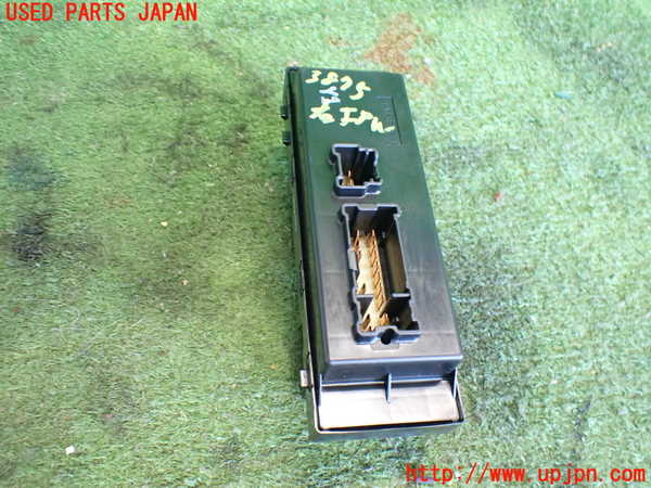 2UPJ-9238756240]エクストレイル ハイブリッド(HNT32)右前パワーウィンドウスイッチ 中古_2