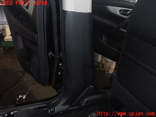 2UPJ-9238757670]エクストレイル ハイブリッド(HNT32)左センターピラートリム 中古_3