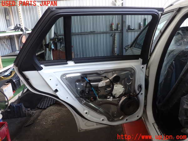 2UPJ-9238761320]ベンツ E220 d(BlueTEC) ステーションワゴン S212(212201C)左後ドア 中古 AGC 43R-002092_4