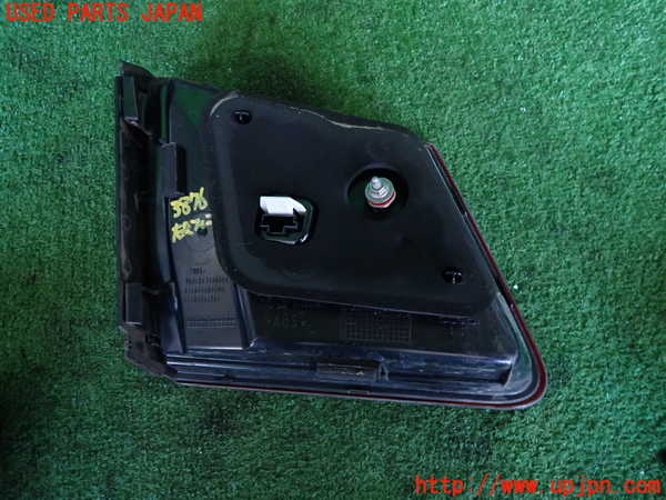 2UPJ-9238761550]ベンツ E220 d(BlueTEC) ステーションワゴン S212(212201C)右リアフィニッシャー 中古_2