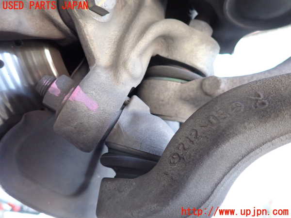 2UPJ-9238764295]ベンツ E220 d(BlueTEC) ステーションワゴン S212(212201C)左フロントナックルハブ 中古_2