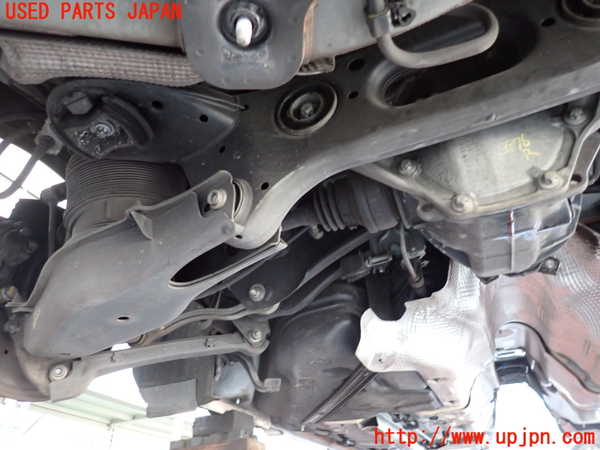 2UPJ-9238765295]ベンツ E220 d(BlueTEC) ステーションワゴン S212(212201C)リアメンバー 中古_3