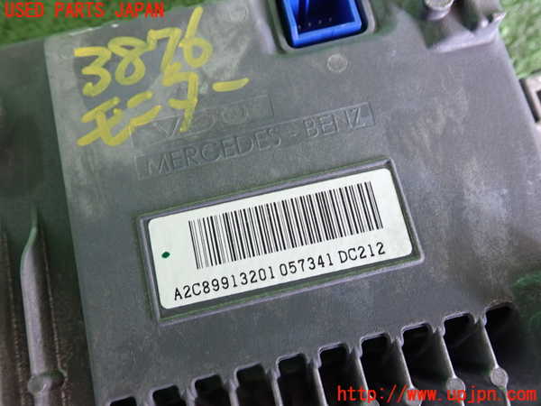 2UPJ-9238766629]ベンツ E220 d(BlueTEC) ステーションワゴン S212(212201C)モニター 中古_3