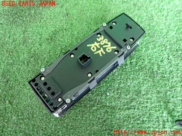 2UPJ-9238766240]ベンツ E220 d(BlueTEC) ステーションワゴン S212(212201C)右前パワーウィンドウスイッチ 中古_3