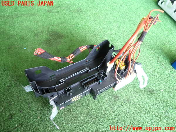 2UPJ-9238766741]ベンツ E220 d(BlueTEC) ステーションワゴン S212(212201C)ヒューズボックス1 中古_2