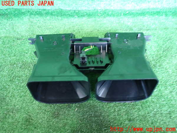 2UPJ-9238767526]ベンツ E220 d(BlueTEC) ステーションワゴン S212(212201C)エアコン吹き出し口1(真中) 中古_2