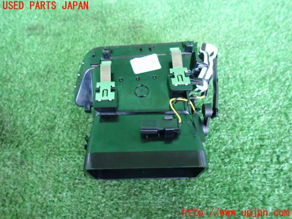 2UPJ-9238767528]ベンツ E220 d(BlueTEC) ステーションワゴン S212(212201C)エアコン吹き出し口3(左) 中古_2