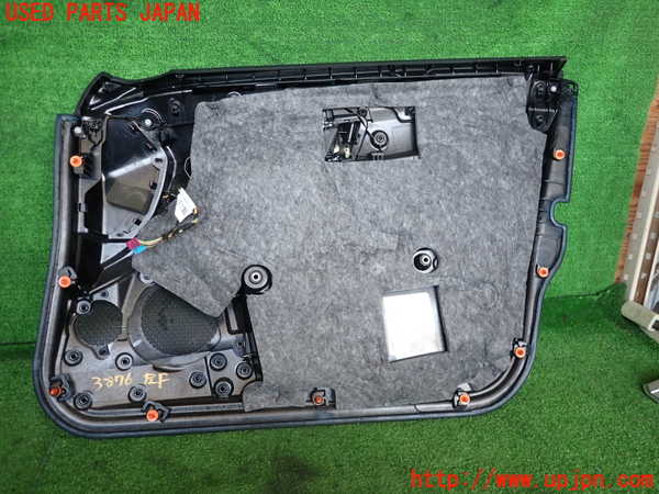 2UPJ-9238761264]ベンツ E220 d(BlueTEC) ステーションワゴン S212(212201C)左前ドア内張り 中古_3