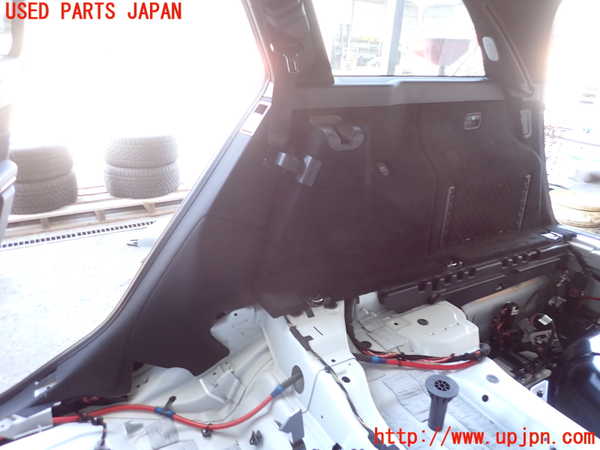 2UPJ-9238767675]ベンツ E220 d(BlueTEC) ステーションワゴン S212(212201C)右リアピラートリム 中古_3