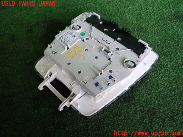 2UPJ-9238766411]ベンツ E220 d(BlueTEC) ステーションワゴン S212(212201C)ルームランプ1(1列目真中) 中古_2