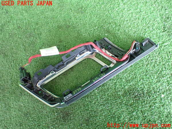 2UPJ-9238767692]ベンツ E220 d(BlueTEC) ステーションワゴン S212(212201C)内装トリム類2 中古_2