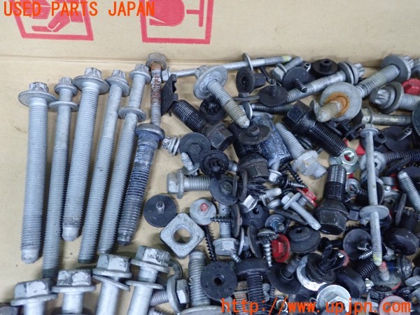 3UPJ=9238770720]BMW ミニ(MINI)クーパー(XR15MW F56)ネジ・ナット・ステー類 セット ジャンク_2