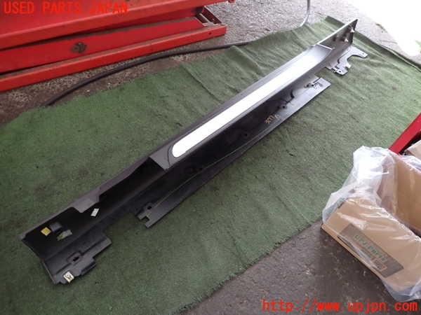 2UPJ-9238771390]BMW ミニ(MINI)クーパー(XR15MW)(F56)右サイドステップ 中古_4
