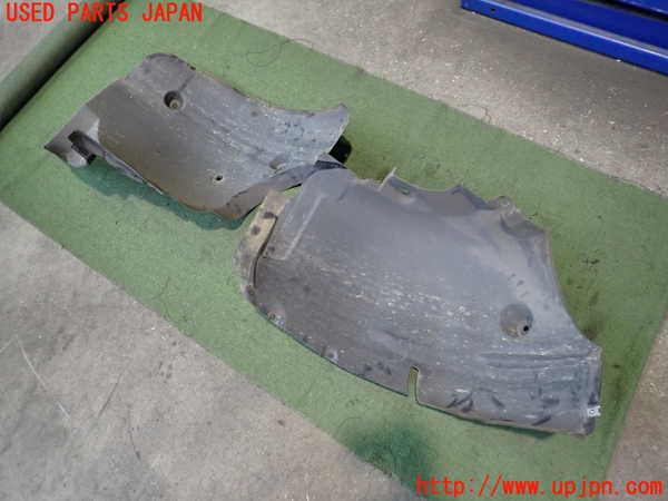 2UPJ-9238781090]ベンツ SLK200 コンプレッサー(171445)右前フェンダーライナー 中古 (R171)_2