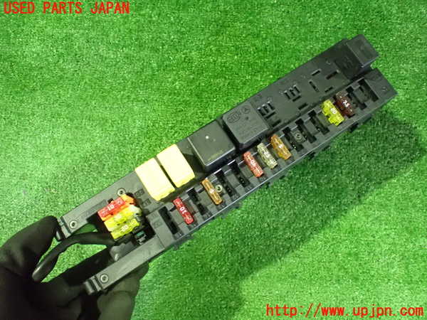 2UPJ-9238786742]ベンツ SLK200 コンプレッサー(171445)ヒューズボックス2 中古 (R171)_3