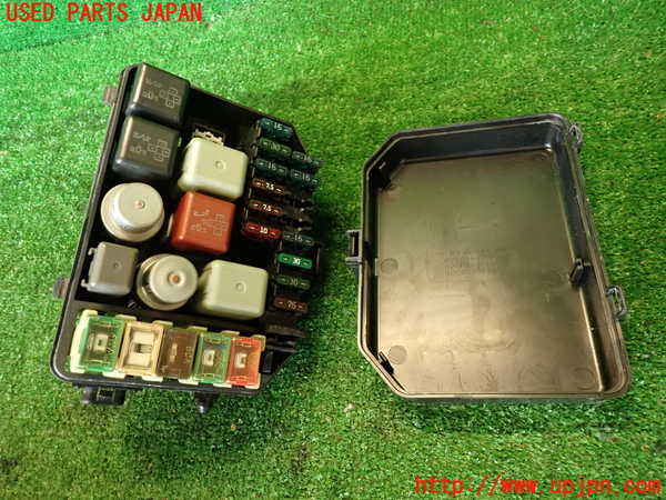 2UPJ-9238796741]MR2 後期 IV型(SW20)ヒューズボックス1(助手席側) 中古_4