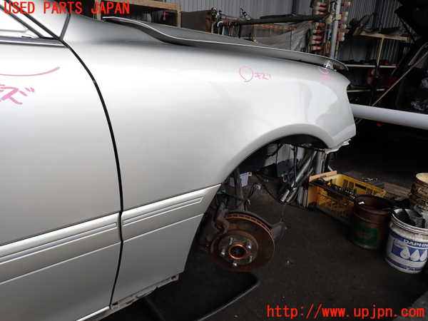 2UPJ-9238801080]クラウン エステート(JZS171W)右前フェンダー 中古_2