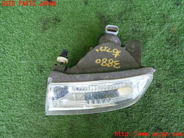 2UPJ-9238801180]クラウン エステート(JZS171W)右フォグ 中古_4