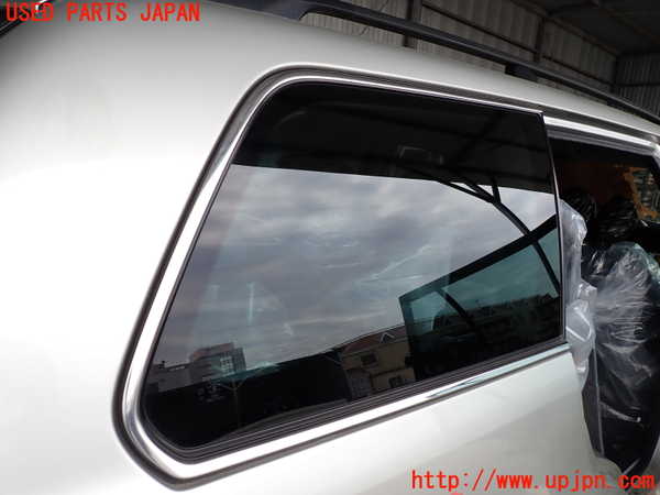 2UPJ-9238801380]クラウン エステート(JZS171W)右クォーターガラス 中古 NSG M3Y8_2