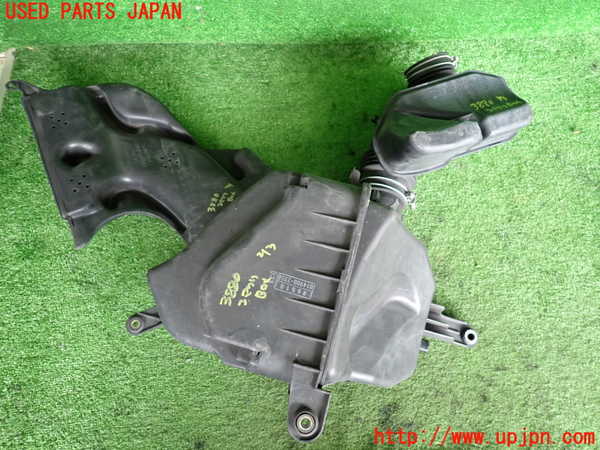 2UPJ-9238802560]クラウン エステート(JZS171W)エアクリーナーボックス 中古_2