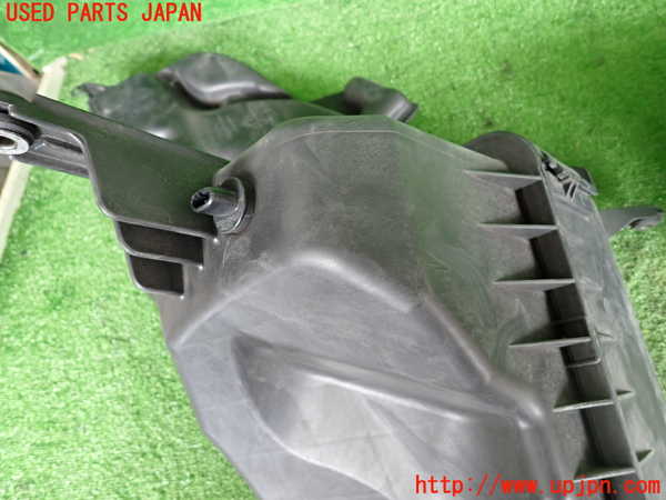 2UPJ-9238802560]クラウン エステート(JZS171W)エアクリーナーボックス 中古_4