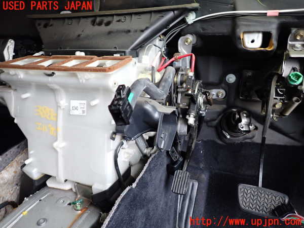 2UPJ-9238806081]クラウン エステート(JZS171W)エバポレーター1 中古_3