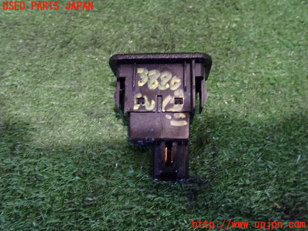 2UPJ-9238806307]クラウン エステート(JZS171W)スイッチ2(給油口) 中古_2