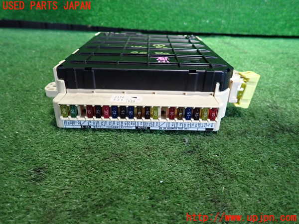 2UPJ-9238806741]クラウン エステート(JZS171W)ヒューズボックス1(室内運転席側) 中古_3