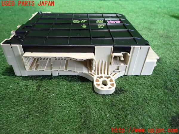 2UPJ-9238806741]クラウン エステート(JZS171W)ヒューズボックス1(室内運転席側) 中古_5