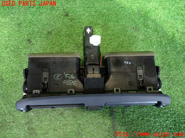 2UPJ-9238807528]クラウン エステート(JZS171W)エアコン吹き出し口3(真中) 中古_2